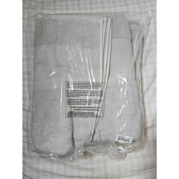 NWT Modern Threads 2-Pack Air Cloud Oversized Resort Bath Towels, Soft Gray - Picture 7 of 11